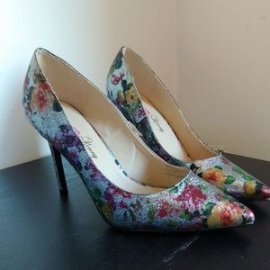 Penny Loves Kenny Metallic Opus Pumps